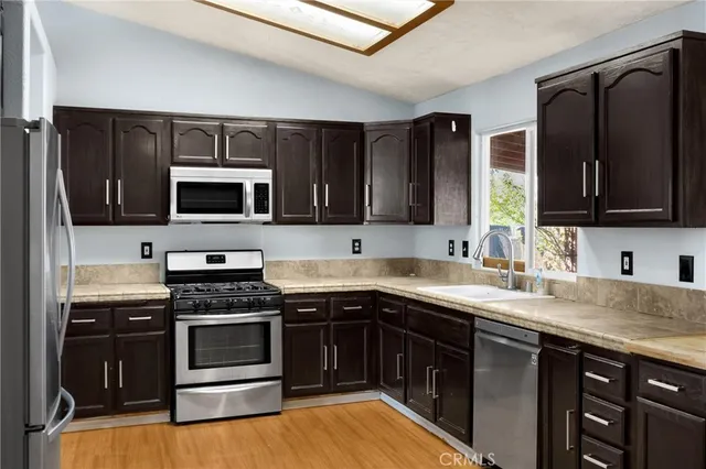 a view of kitchen with washer and dryer