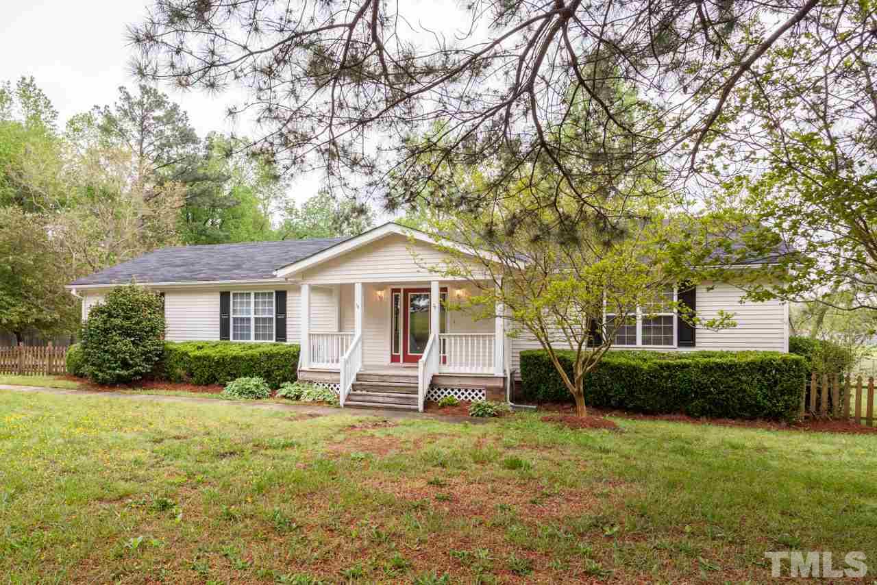 820 Perry Curtis Road Zebulon, NC 27597 - Photo 3 of 25 Gallery Image 3