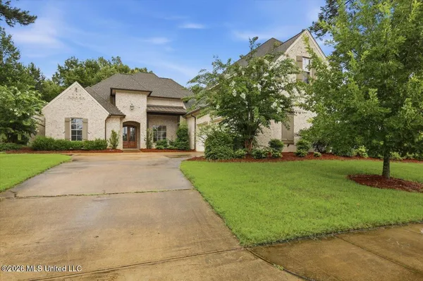 $769,900 | 224 South Woodcreek Road, Madison, MS 39110