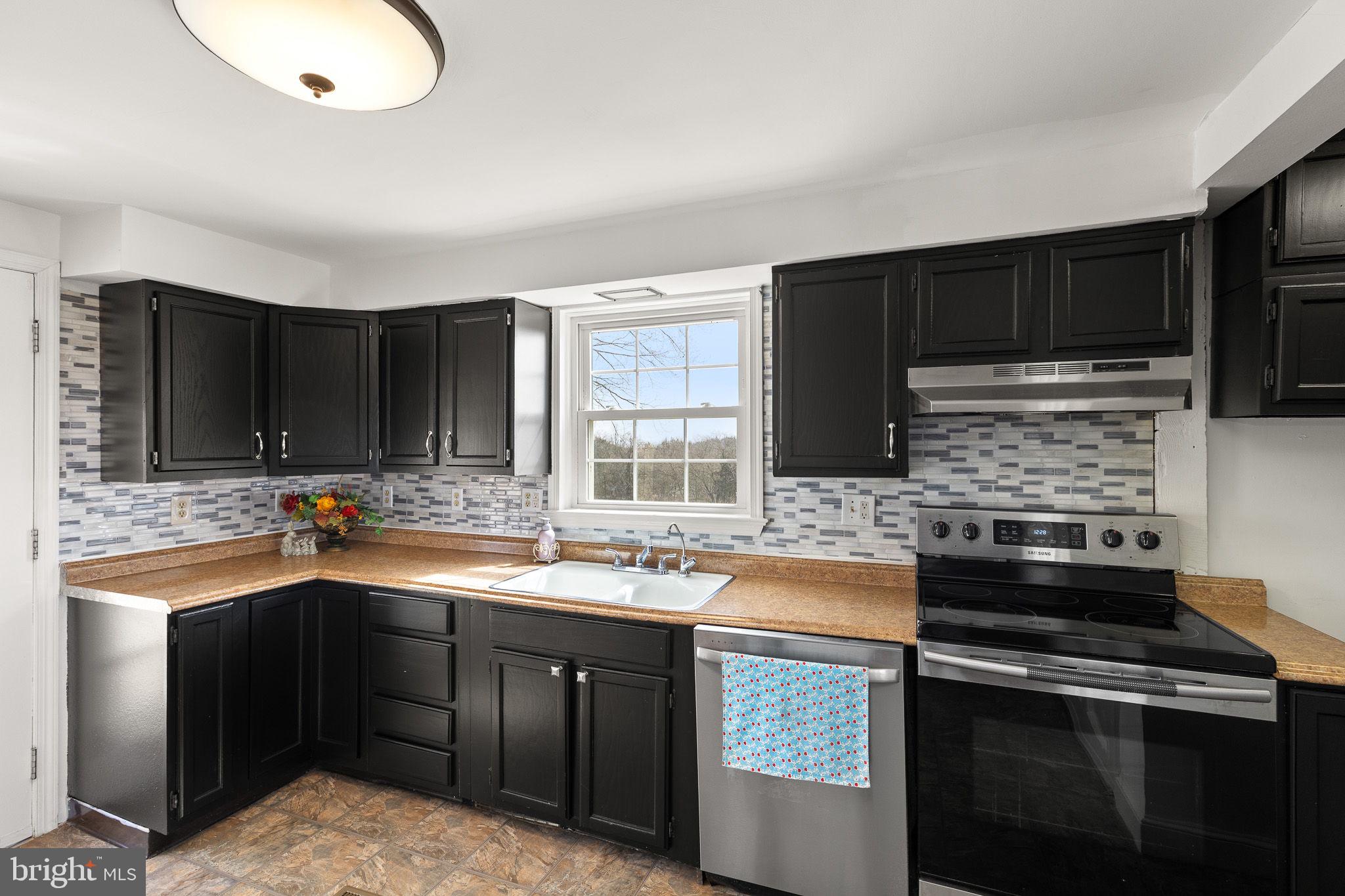 3345 Conicville Road Edinburg, VA 22824 - Photo 14 of 46