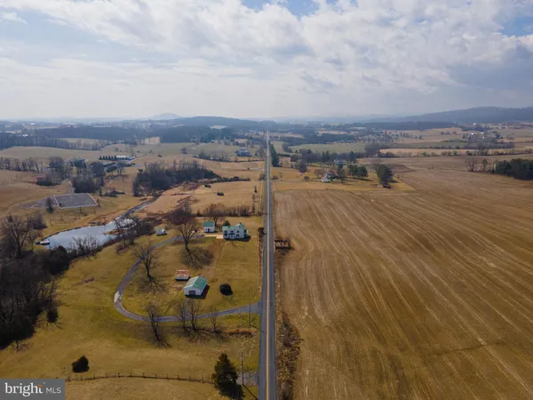 $465,000 | 3345 Conicville Road, Edinburg, VA 22824