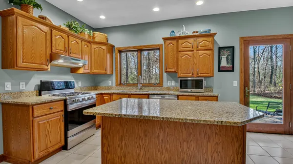 $649,900 | S7935 Jamie Lane, Eau Claire, WI 54701