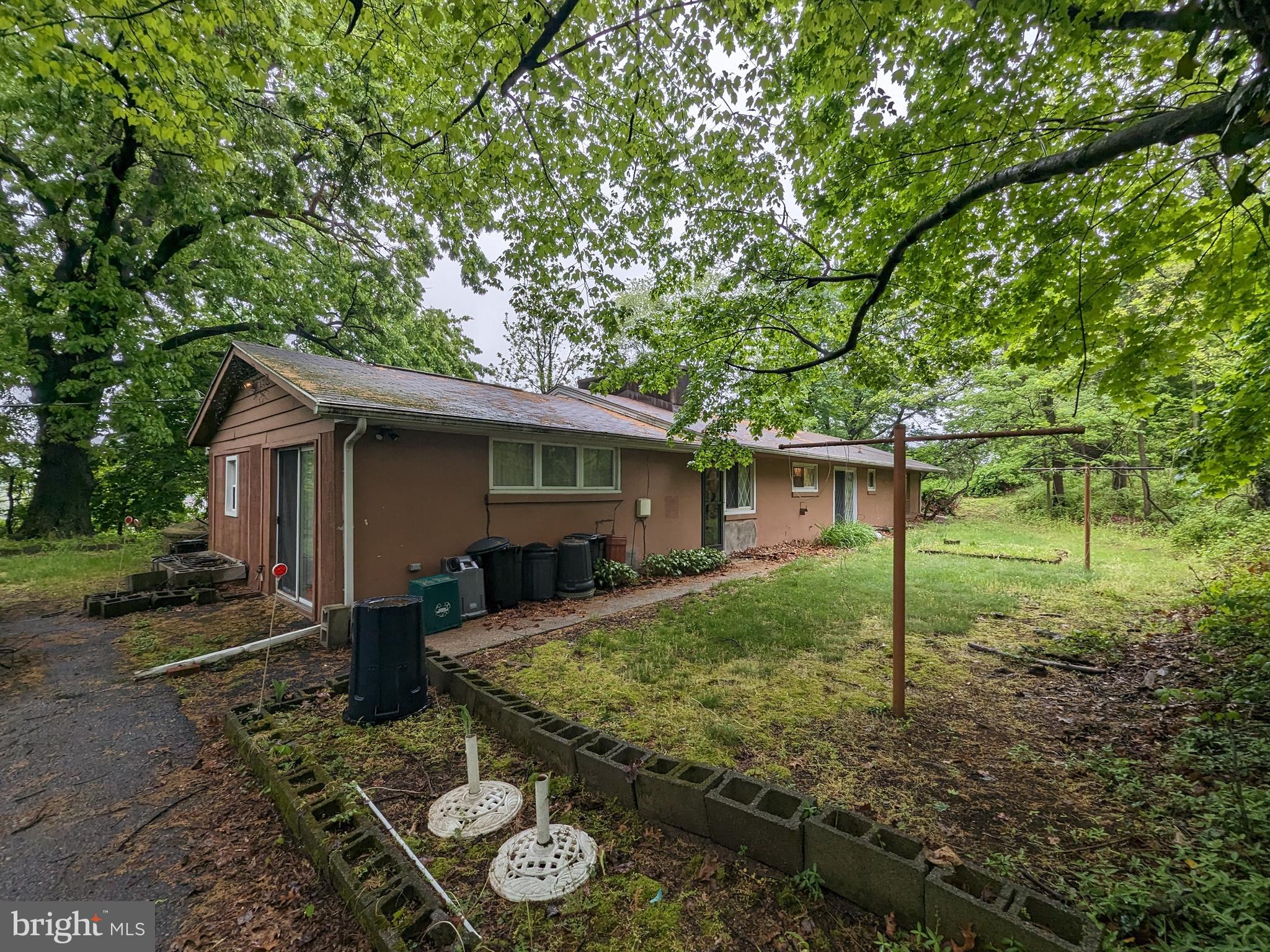 2220 Goose Valley Road Harrisburg, PA 17110 - Photo 1 of 9 Gallery Image 1