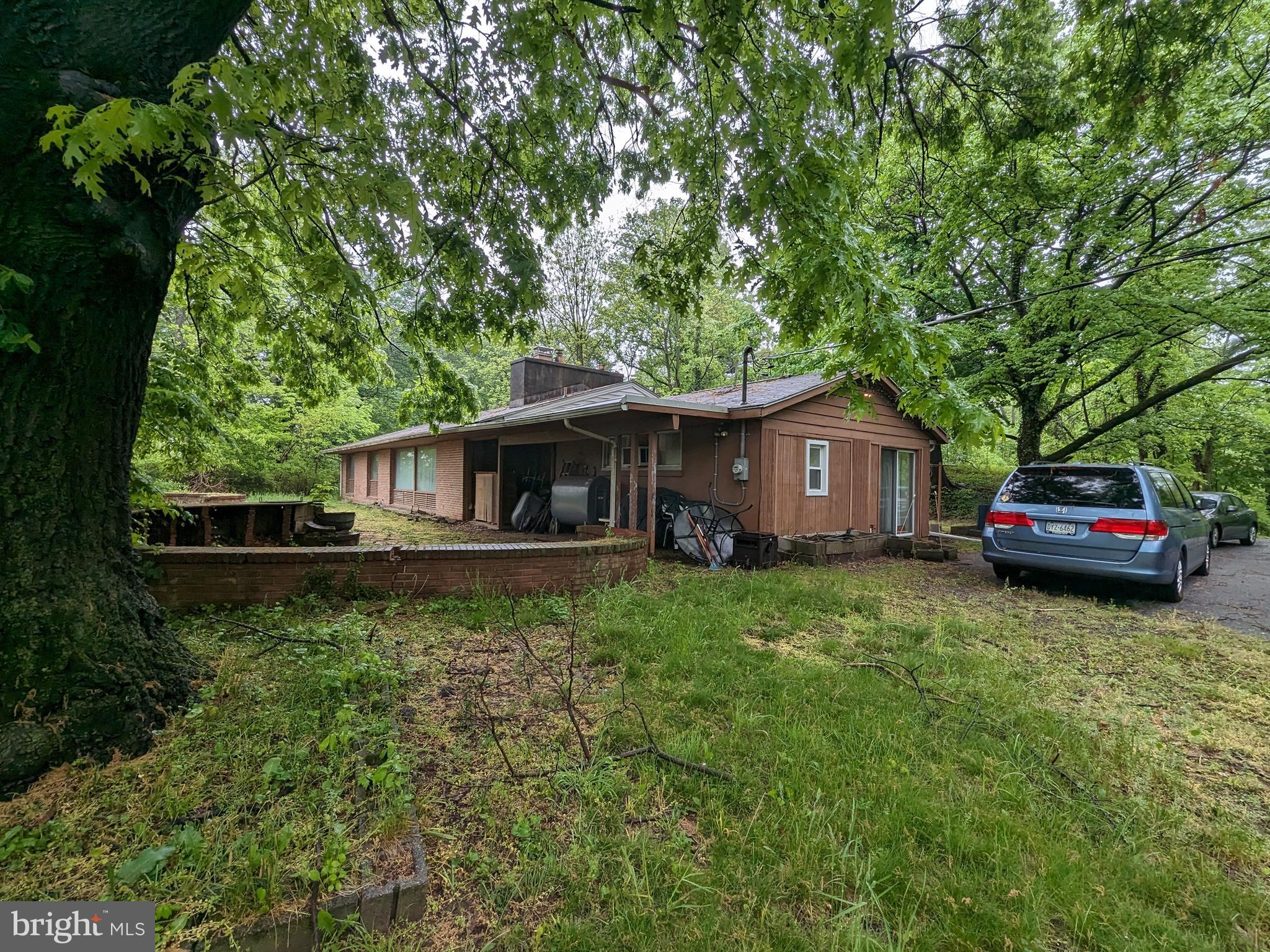 2220 Goose Valley Road Harrisburg, PA 17110 - Photo 3 of 9 Gallery Image 3