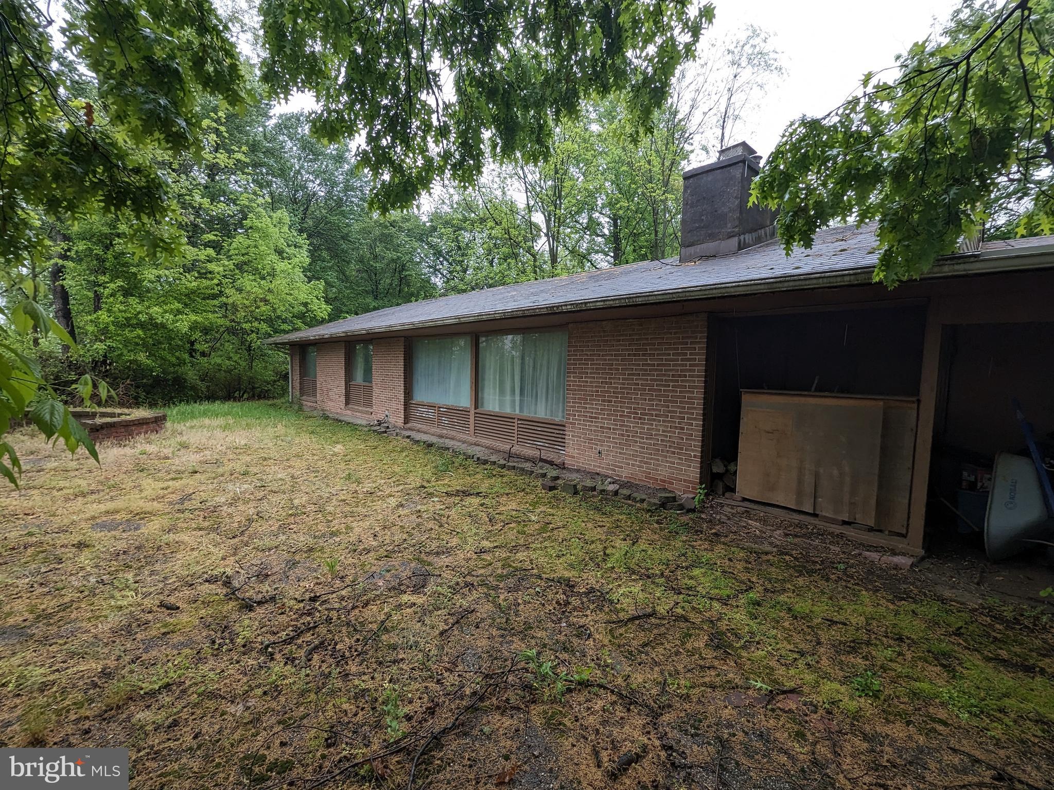2220 Goose Valley Road Harrisburg, PA 17110 - Photo 6 of 9 Gallery Image 6