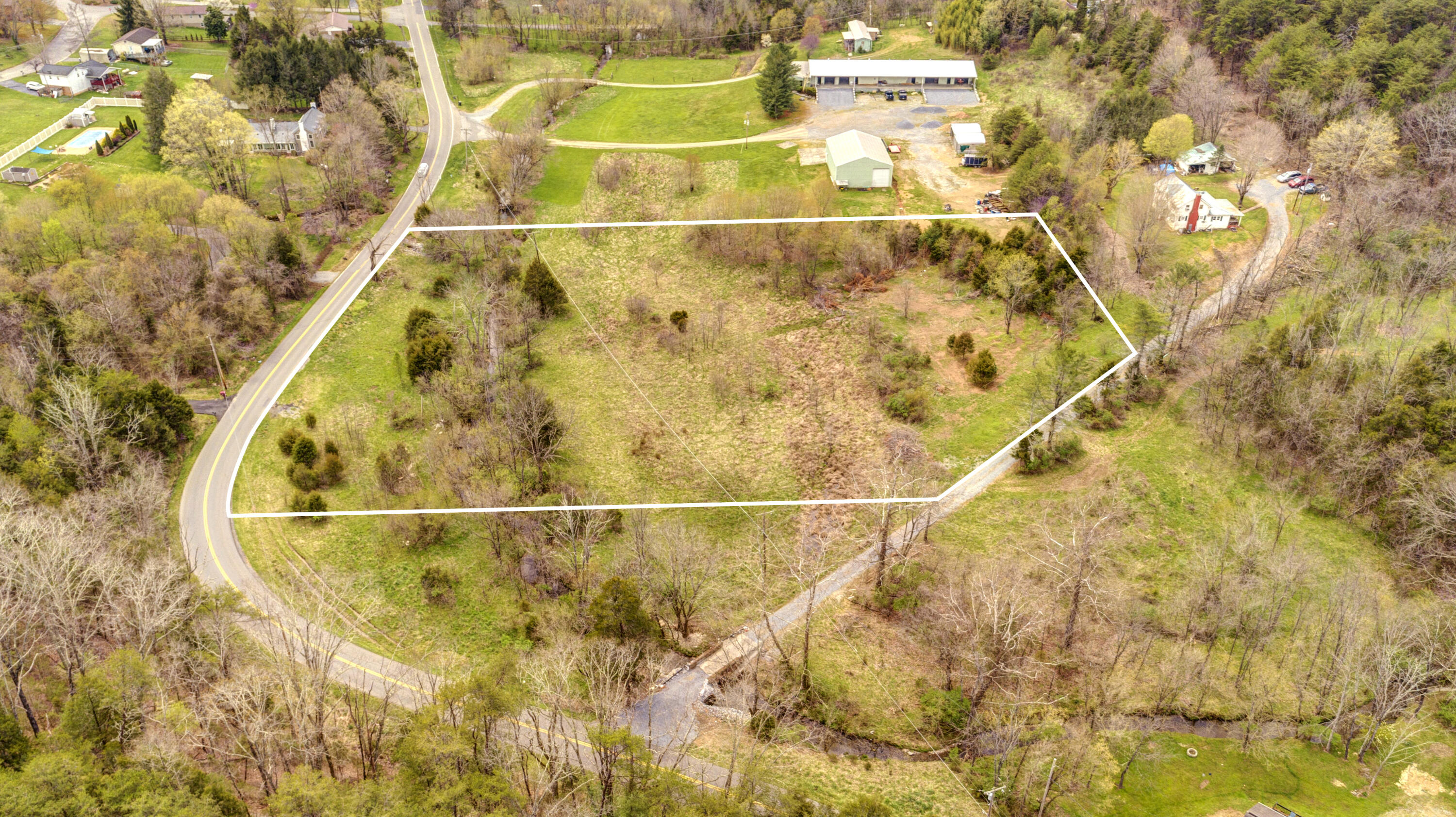 371 South Austin Springs Road, Unit 1 Johnson City, TN 37601 - Photo 11 of 19 37SAustinSprings51