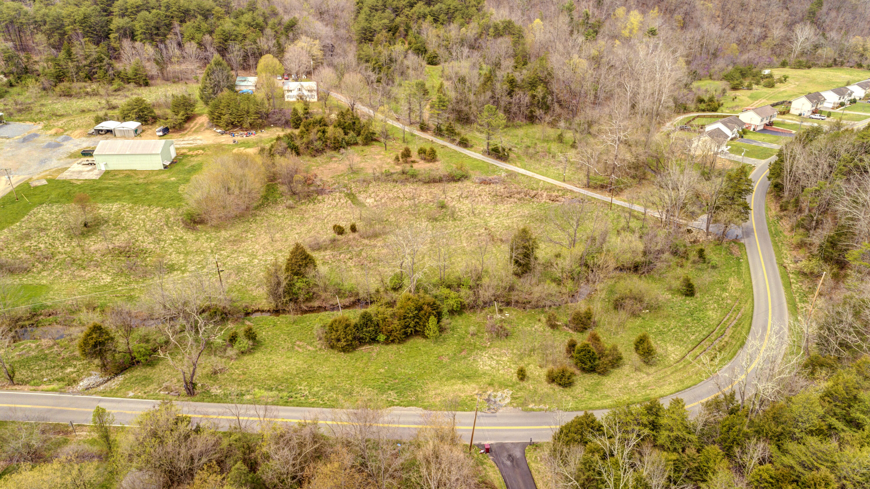 371 South Austin Springs Road, Unit 1 Johnson City, TN 37601 - Photo 13 of 19 37SAustinSprings61_1