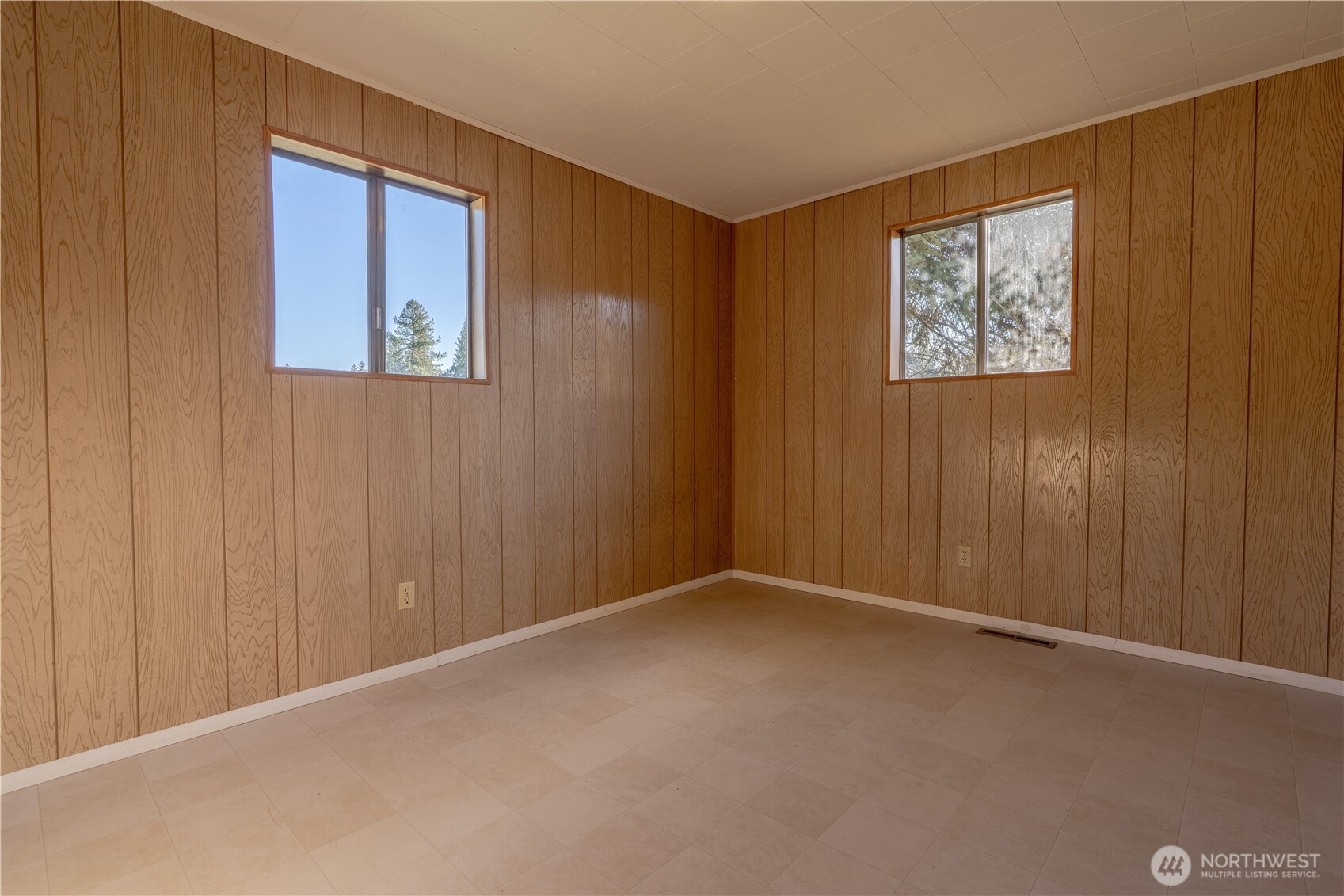 20016 North Sands Road Colbert, WA 99005 - Photo 25 of 31 Gallery Image 25