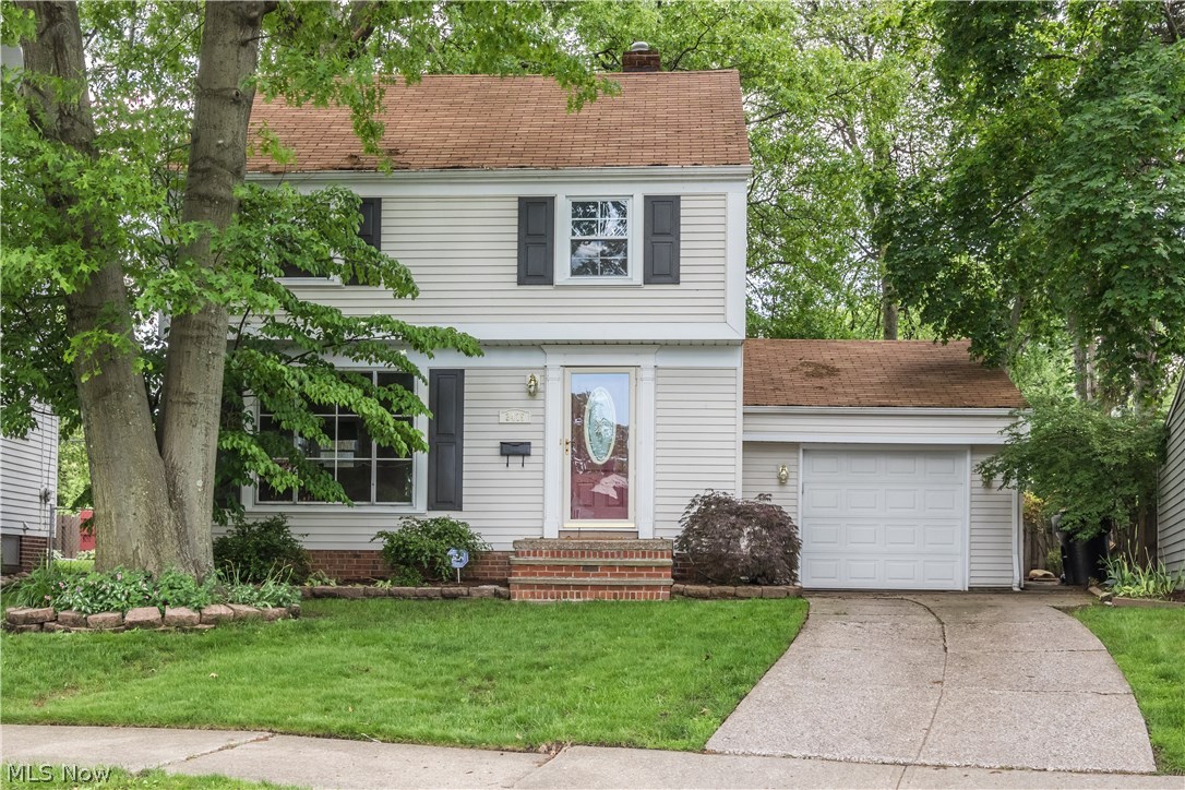 3475 Doris Road Cleveland, OH 44111 - Photo 2 of 26 Gallery Image 2