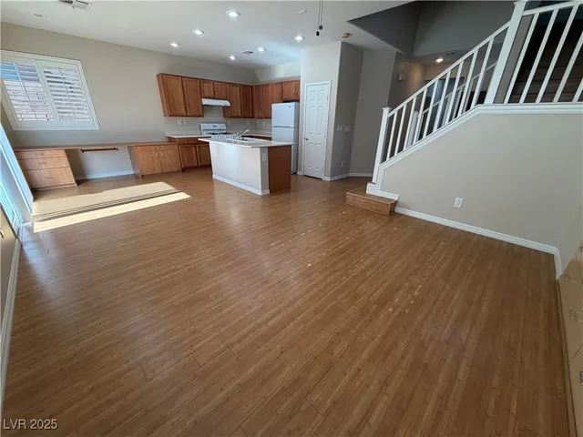 $2,000 | 9233 West Sunny Oven Court, Las Vegas, NV 89178