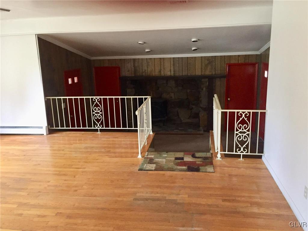 2818 Kuter Road Bath, PA 18014 - Photo 4 of 26 Gallery Image 4