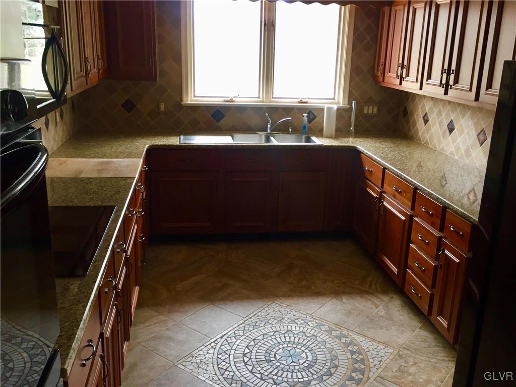 2818 Kuter Road Bath, PA 18014 - Photo 8 of 26 Gallery Image 8