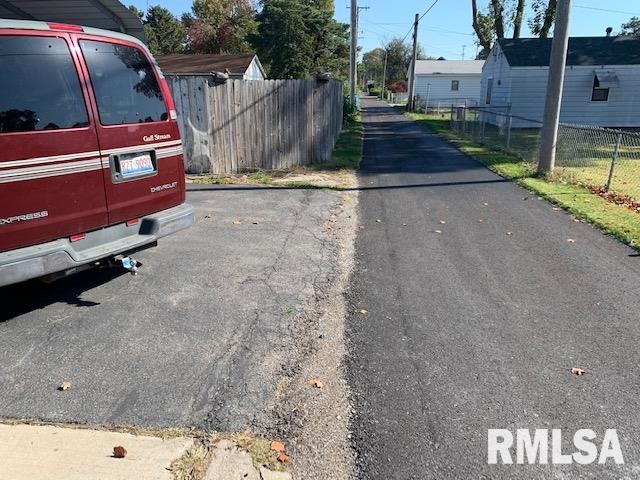 1604 East Keys Avenue Springfield, IL 62702 - Photo 16 of 25 Gallery Image 16
