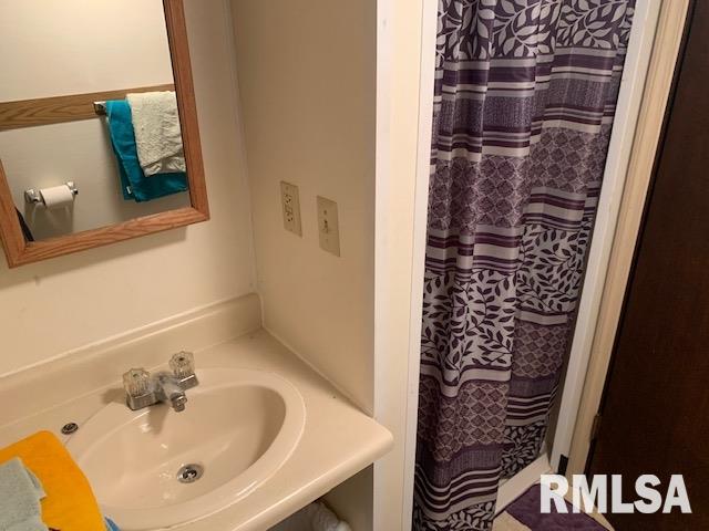 1604 East Keys Avenue Springfield, IL 62702 - Photo 8 of 25 Gallery Image 8