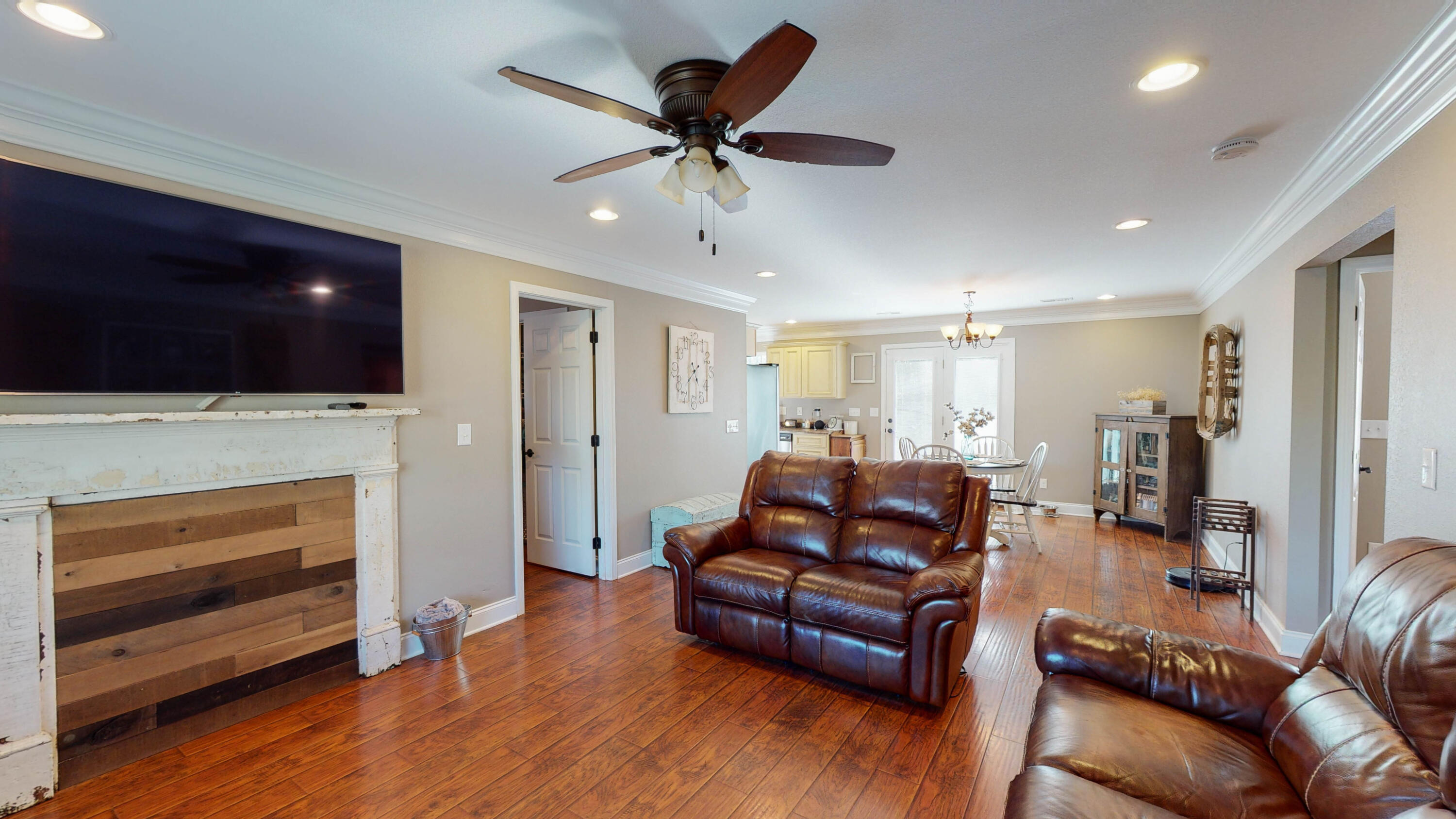 111 Agape Lane Heiskell, TN 37754 - Photo 4 of 16 111-Agape-Ln-04172021_184138