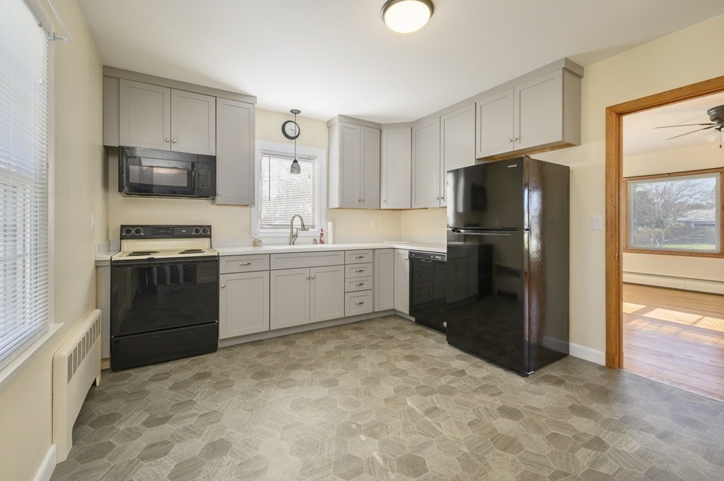 18 Everett Road Bourne, MA 02532 - Photo 11 of 26