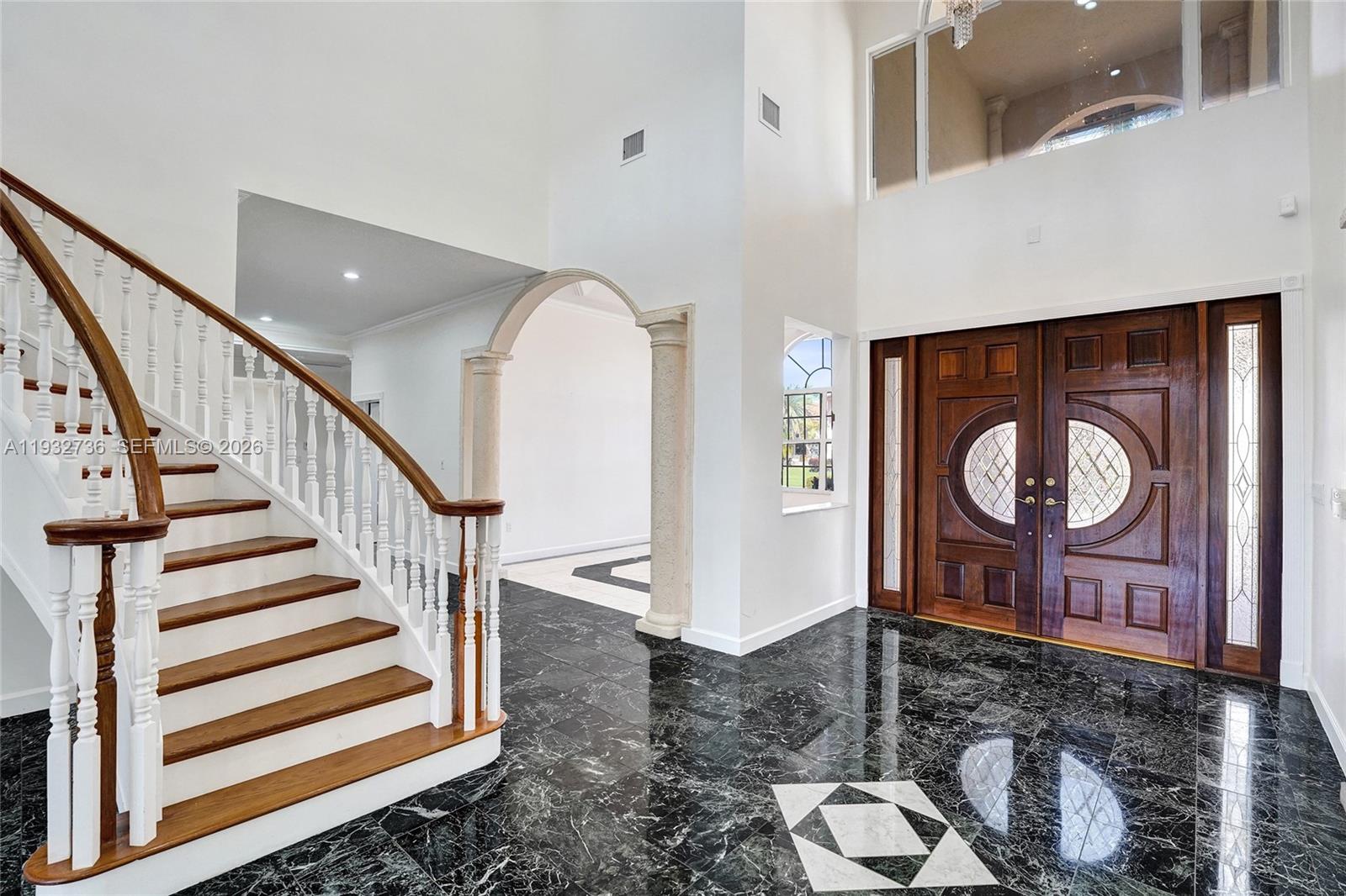 3855 Windmill Lakes Road Weston, FL 33332 - Photo 14 of 59