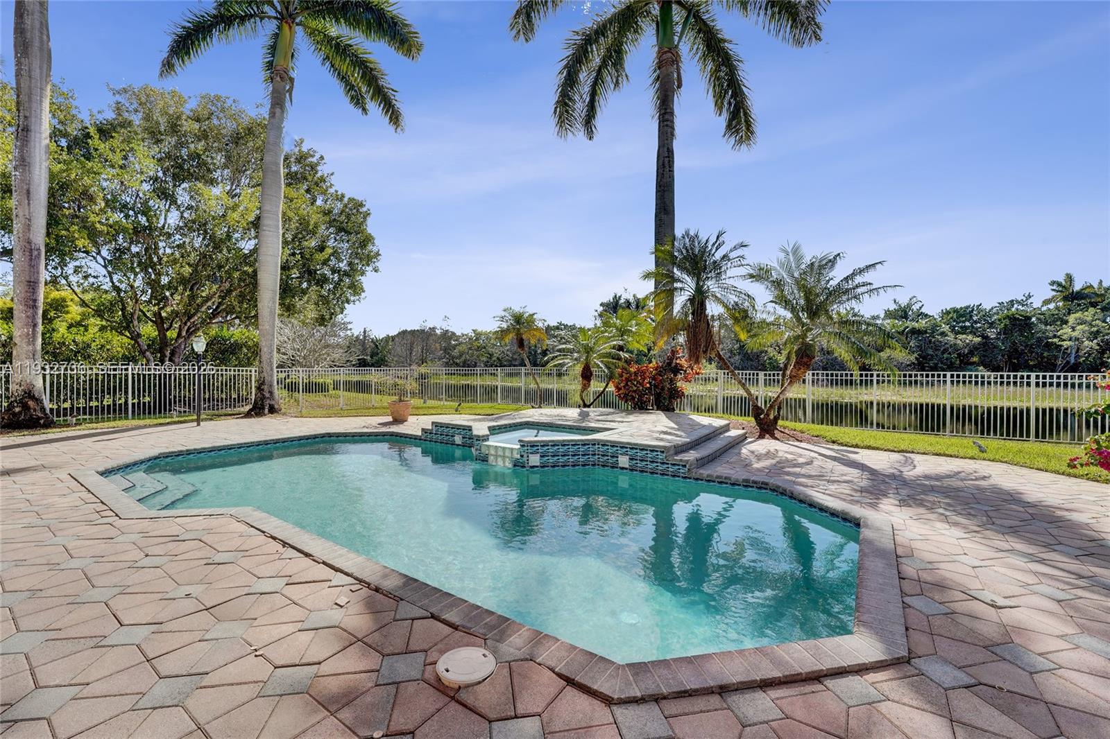 3855 Windmill Lakes Road Weston, FL 33332 - Photo 46 of 59