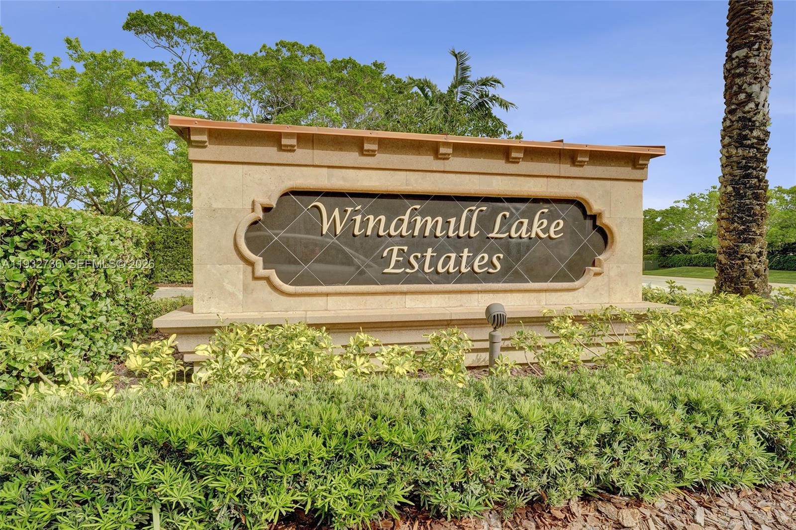 3855 Windmill Lakes Road Weston, FL 33332 - Photo 9 of 59