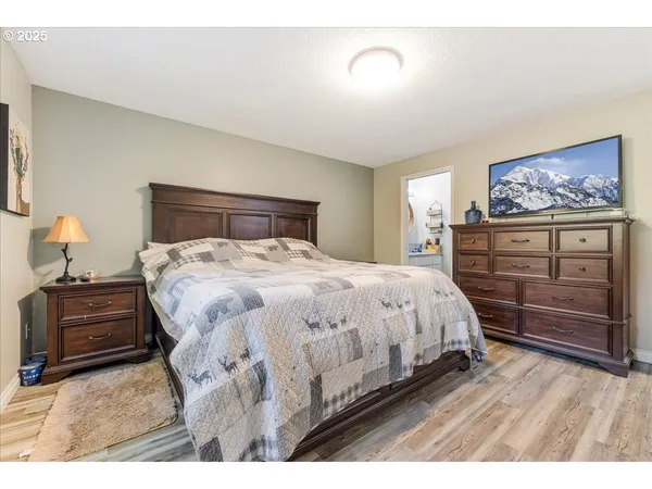 $719,999 | 56220 Southwest Lee Falls Road, Gaston, OR 97119