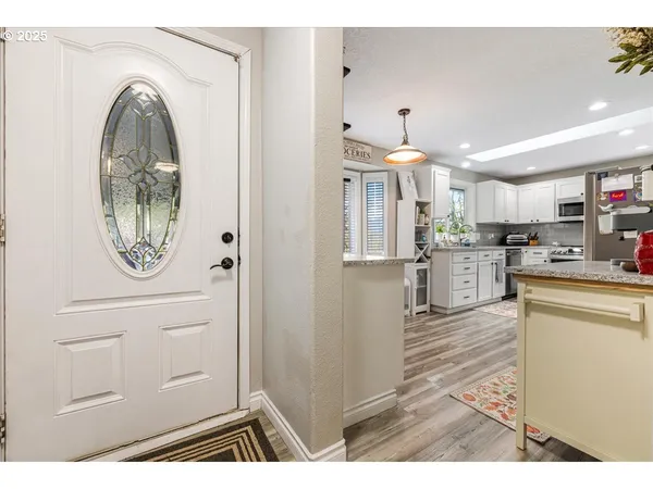 $719,999 | 56220 Southwest Lee Falls Road, Gaston, OR 97119