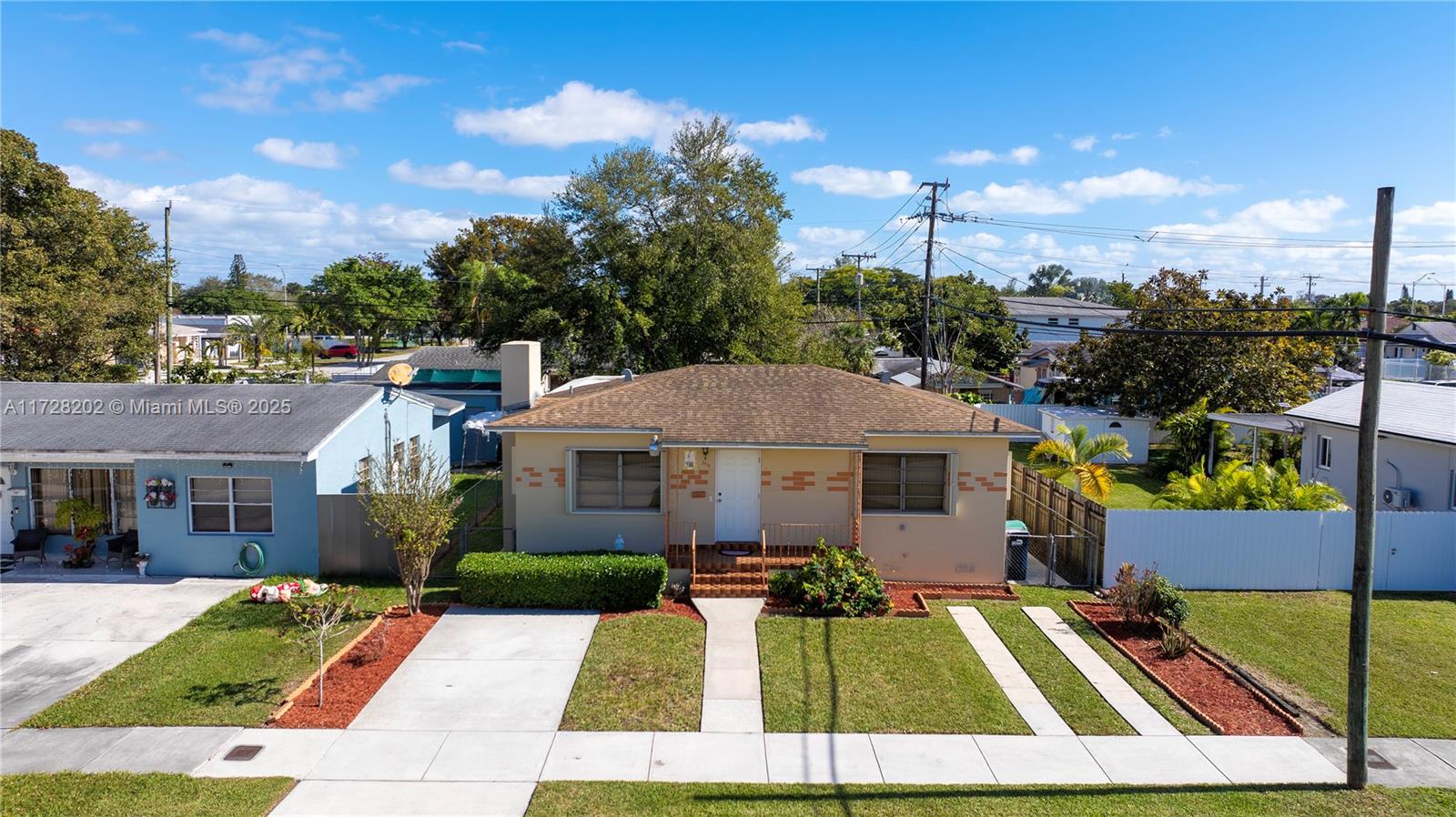 3915 Southwest 68th Avenue Miami, FL 33155 - Photo 1 of 31 Gallery Image 1