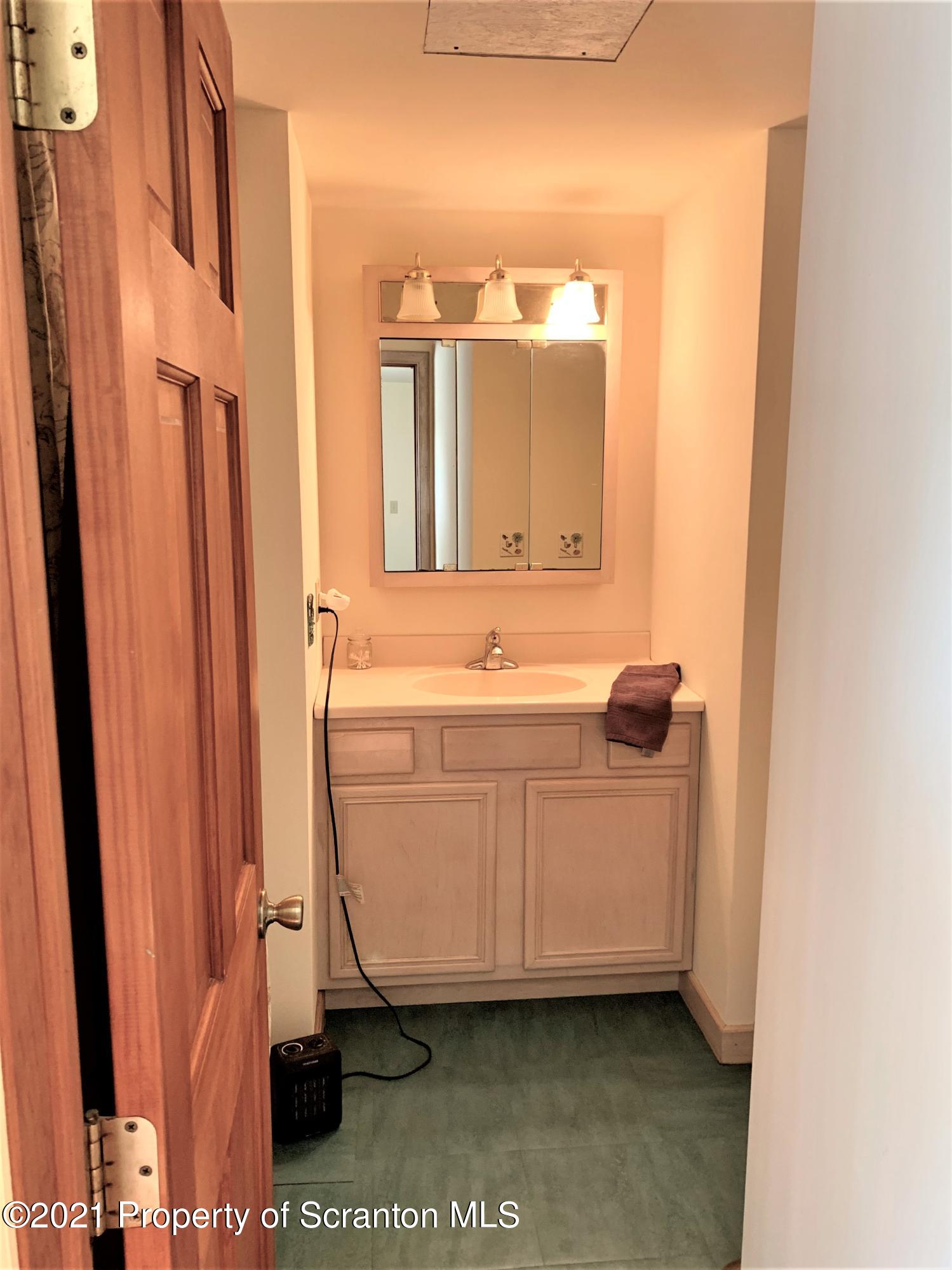 357 Sawmill Road Lake Ariel, PA 18436 - Photo 31 of 45 En suite master bath