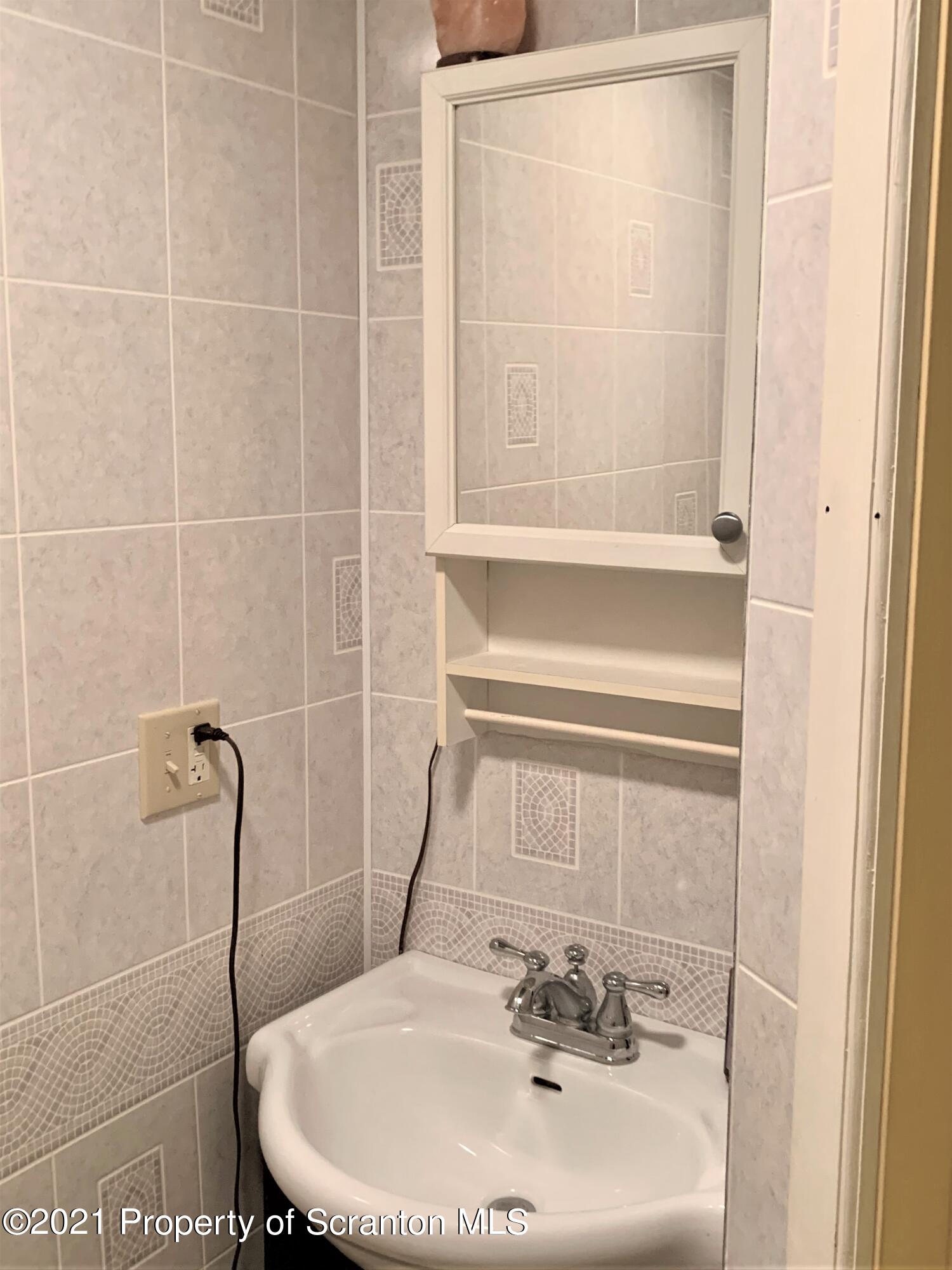 357 Sawmill Road Lake Ariel, PA 18436 - Photo 36 of 45 Pedestal sink