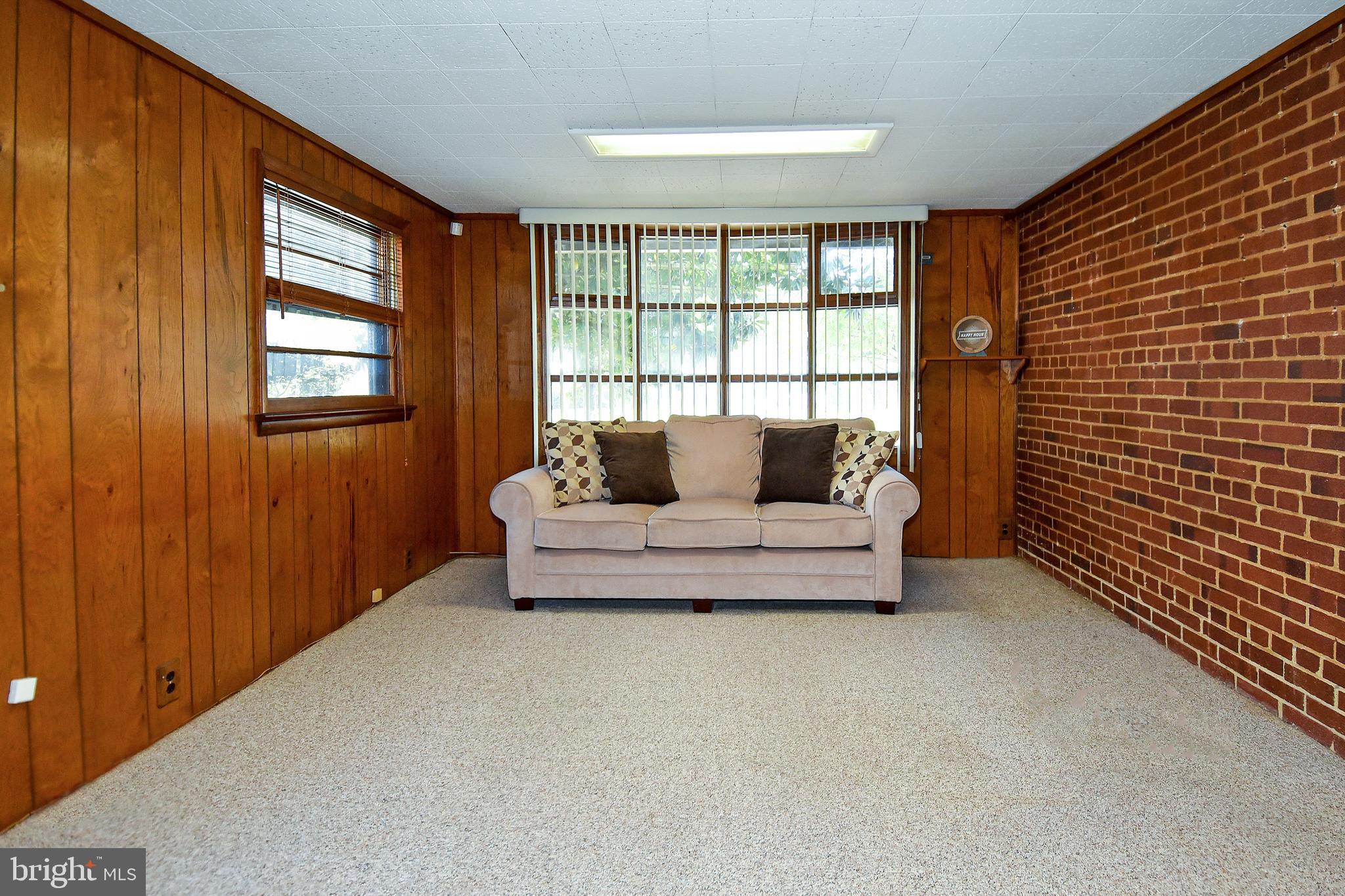 5228 Montgomery Street Springfield, VA 22151 - Photo 23 of 34 Gallery Image 23