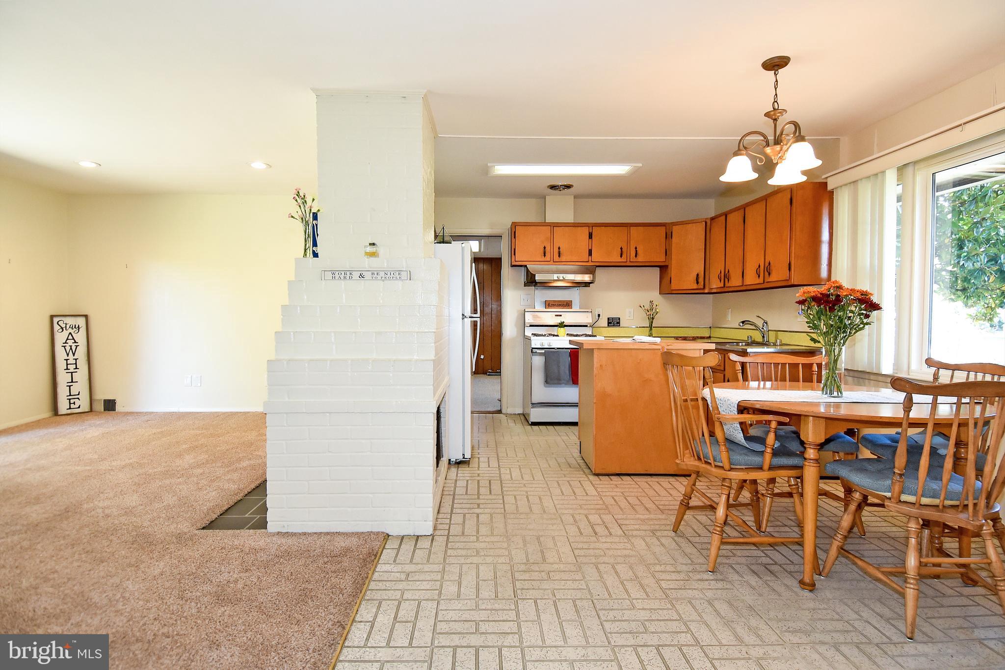 5228 Montgomery Street Springfield, VA 22151 - Photo 7 of 34 Gallery Image 7