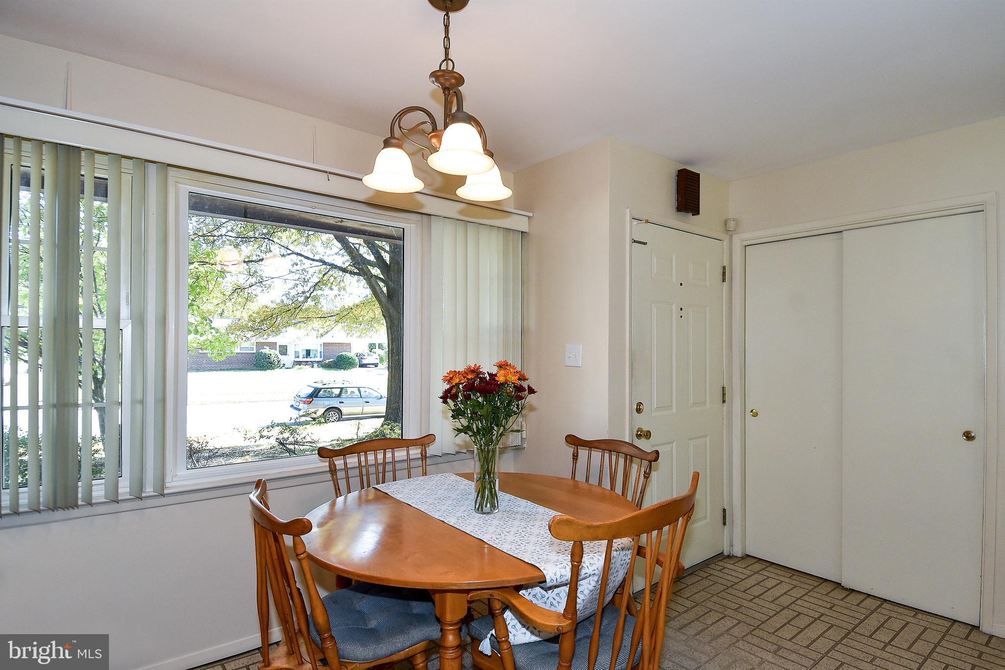 5228 Montgomery Street Springfield, VA 22151 - Photo 9 of 34 Gallery Image 9
