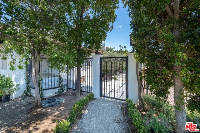$12,900 | 905 Hartford Way, Beverly Hills, CA 90210