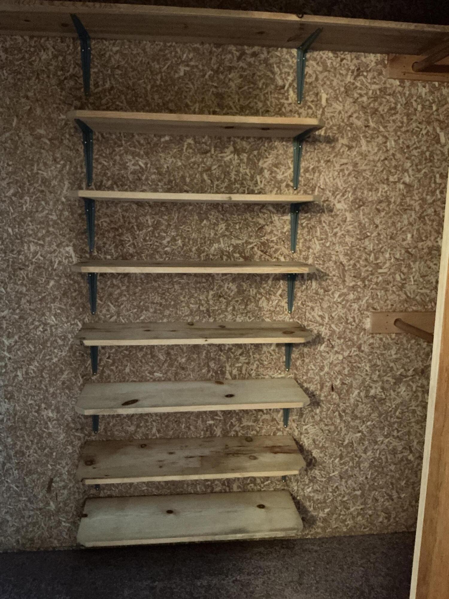 5602 Highway 95 Rock Spring, GA 30739 - Photo 8 of 22 Shelves in BR