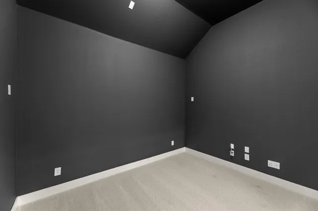 $607,393 | 621 South Hidden Lks Drive, DeSoto, TX 75115