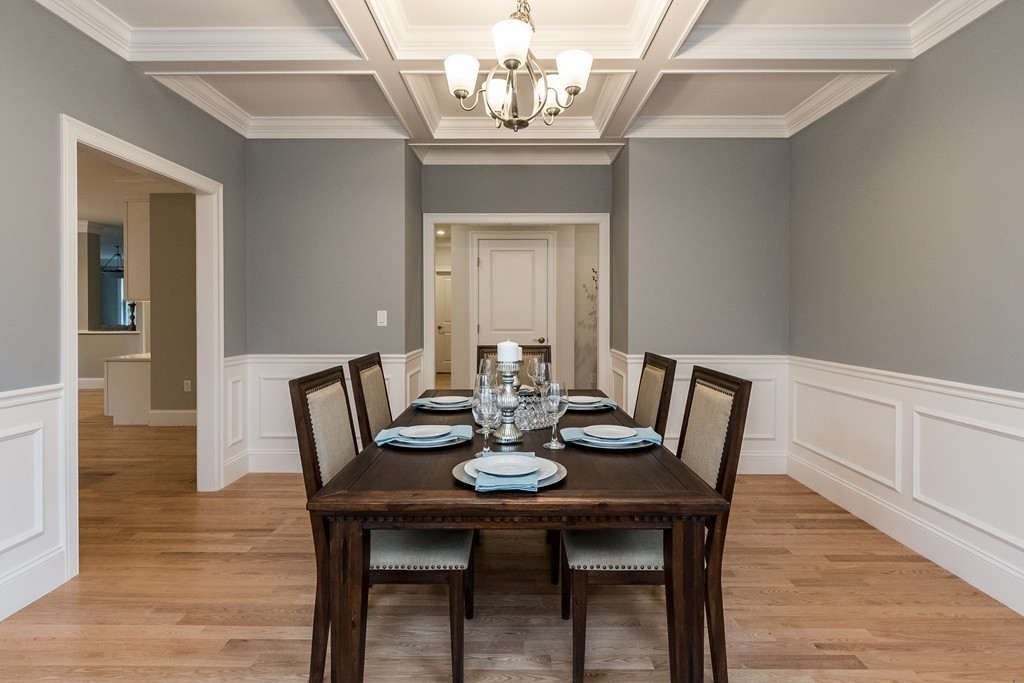 17 Wellington Road Winchester, MA 01890 - Photo 6 of 23 Gallery Image 6