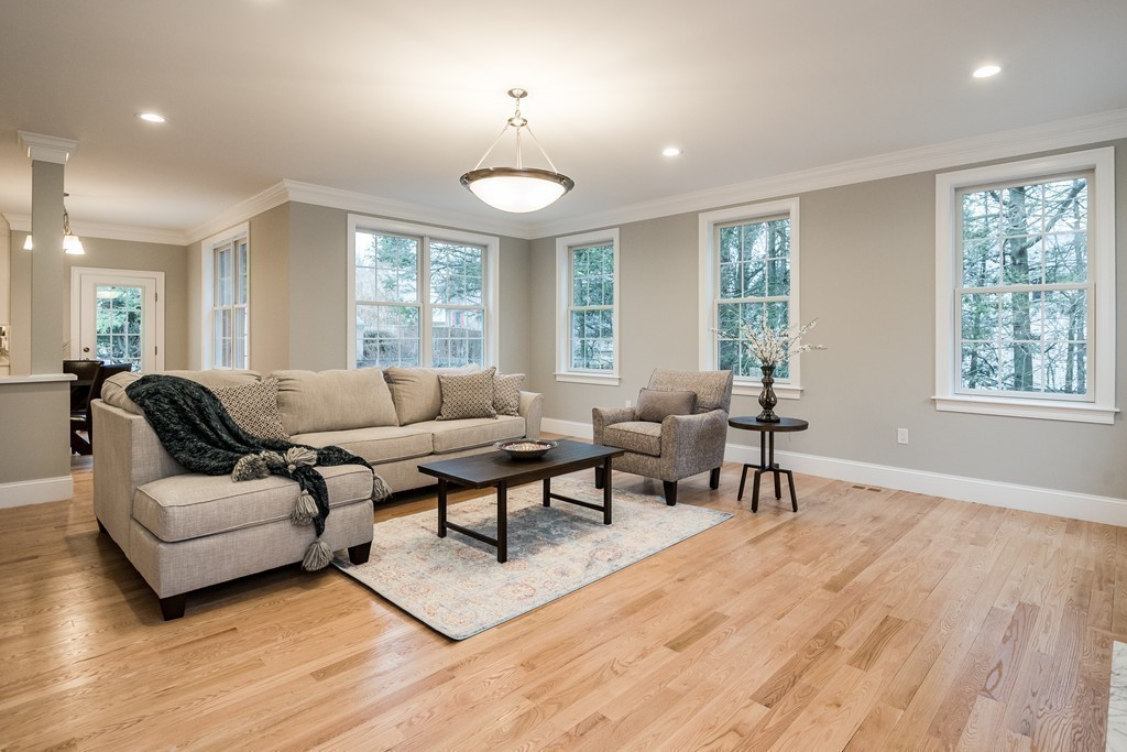 17 Wellington Road Winchester, MA 01890 - Photo 8 of 23 Gallery Image 8