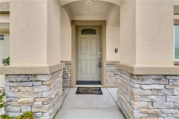 $799,999 | 6335 Casey Way, Fontana, CA 92336