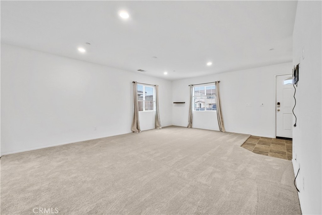 6335 Casey Way Fontana, CA 92336 - Photo 10 of 49