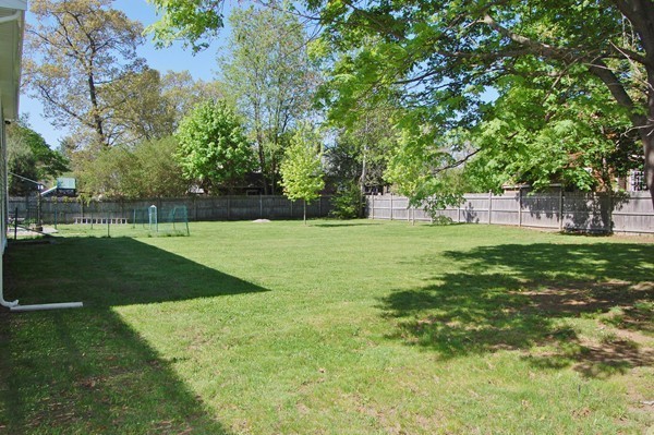26 Clark Road Weymouth, MA 02190 - Photo 3 of 25 Gallery Image 3