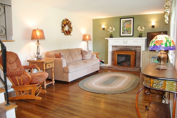 26 Clark Road Weymouth, MA 02190 - Photo 7 of 25 Gallery Image 7