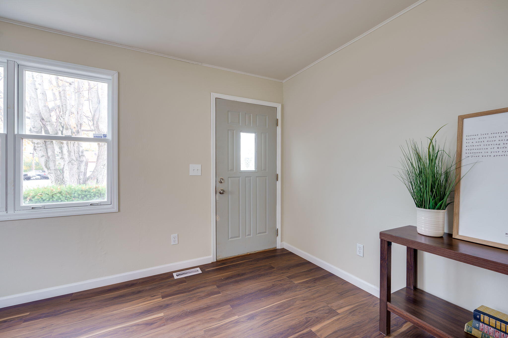 701 South Burnett Road Springfield, OH 45505 - Photo 5 of 27 Gallery Image 5