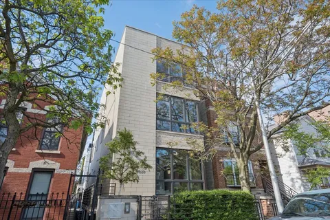 $1,050,000 | 1622 West Julian Street, Unit 2, Chicago, IL 60622