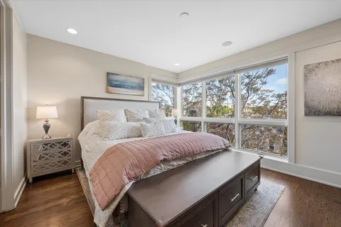 $1,050,000 | 1622 West Julian Street, Unit 2, Chicago, IL 60622