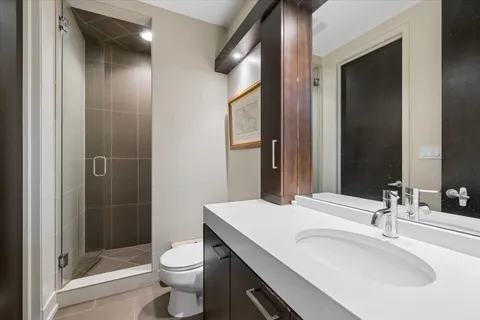 $1,050,000 | 1622 West Julian Street, Unit 2, Chicago, IL 60622