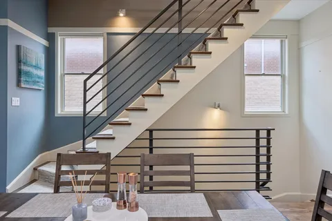 $1,050,000 | 1622 West Julian Street, Unit 2, Chicago, IL 60622