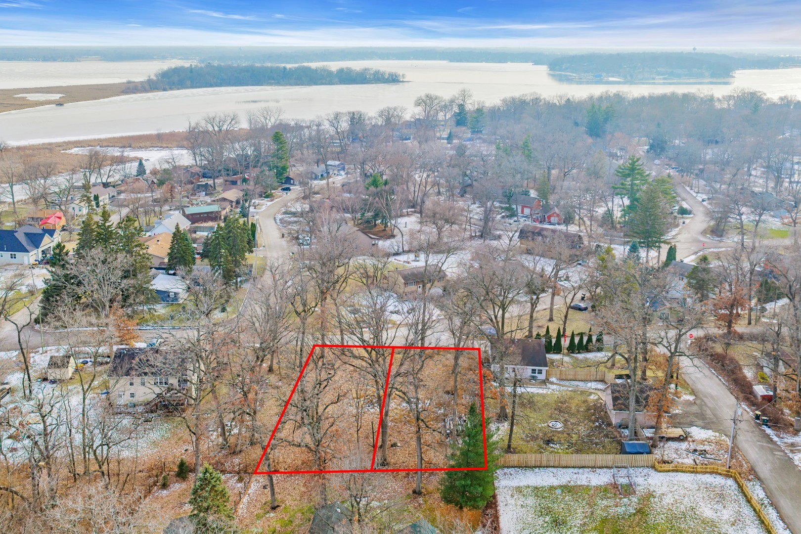 27580 West Stonegate Drive Spring Grove, IL 60081 - Photo 5 of 14 a view of a city