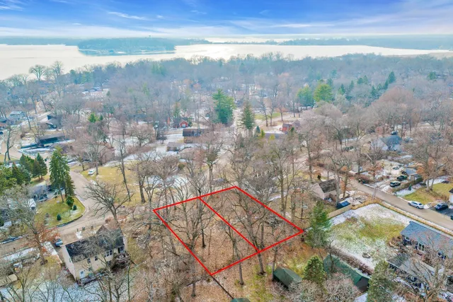 $49,600 | 27580 West Stonegate Drive, Spring Grove, IL 60081