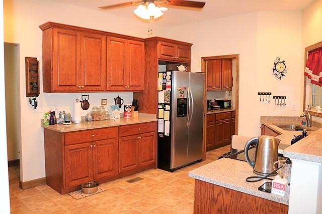 Kitchen with plenty of storage