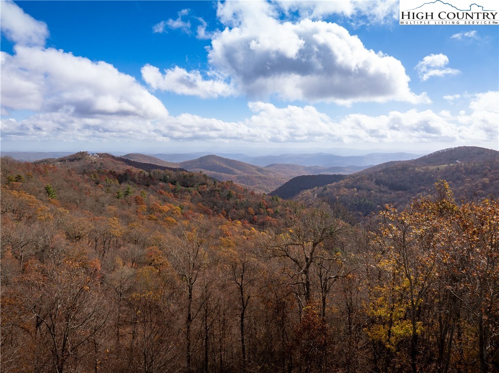3 Reynolds Parkway Boone, NC 28607 - Photo 14 of 50 a view of city and mountain