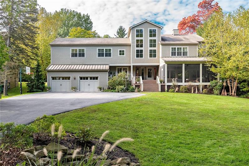 535 Beaver Road Edgeworth, PA 15143 - Photo 2 of 25 Gallery Image 2